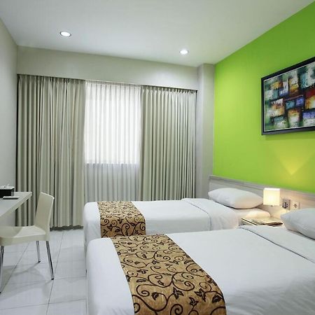 Rivisha Hotel Maguwo Luaran gambar