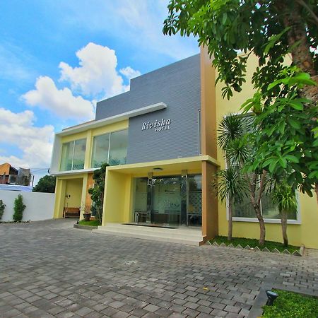 Rivisha Hotel Maguwo Luaran gambar