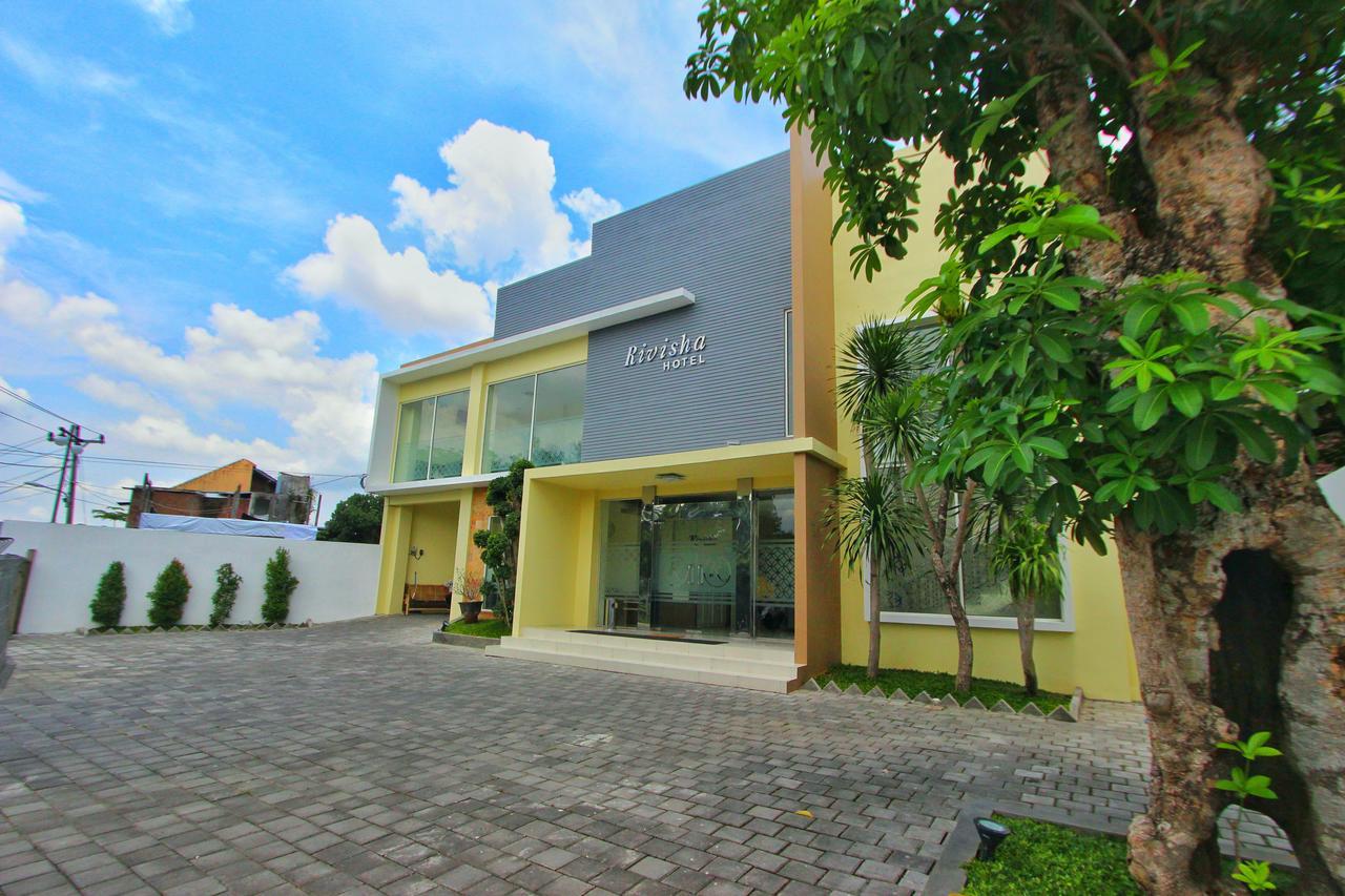 Rivisha Hotel Maguwo Luaran gambar