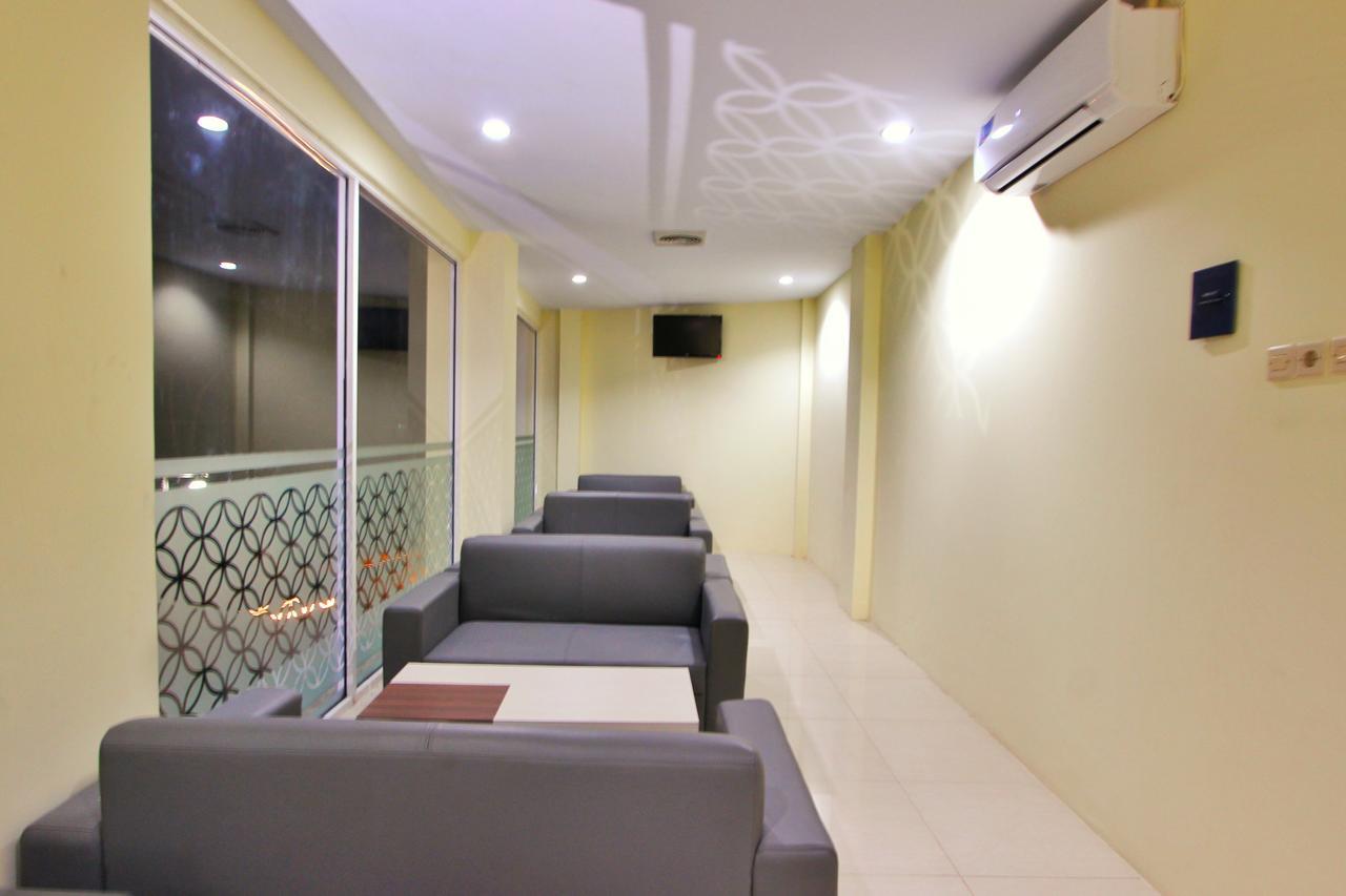 Rivisha Hotel Maguwo Luaran gambar