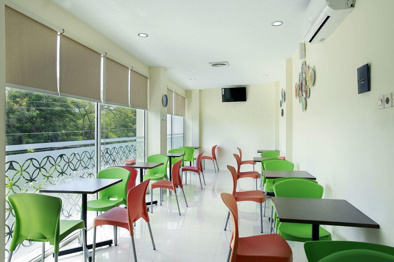 Rivisha Hotel Maguwo Luaran gambar